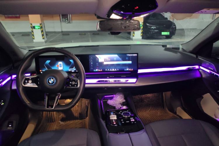 Used BMW i5 2024 eDrive 35L Luxury Model with M Sport Package