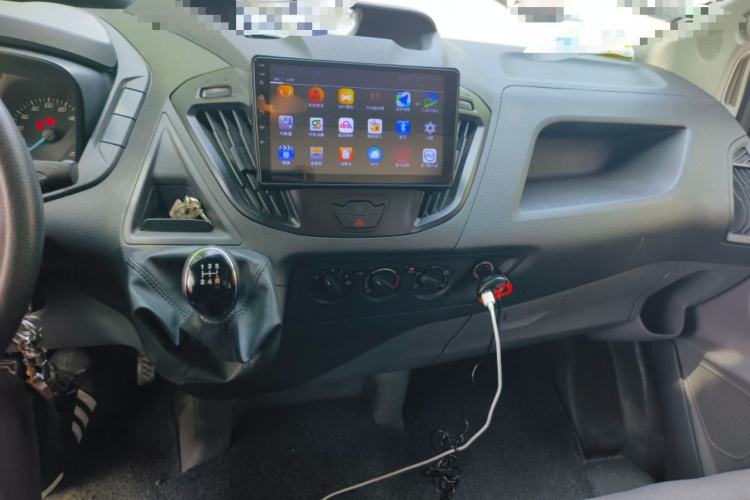 Used Ford Transit 2019 2.0T Diesel Multi-Purpose Commercial Vehicle Short Wheelbase Low Roof 6-Seater China VI Standard