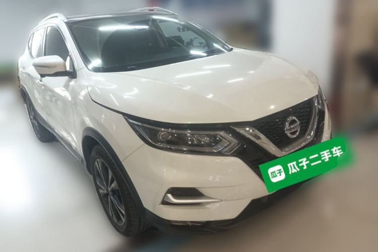 Used Nissan Qashqai 2022 2.0L CVT XV Premier Luxury Edition Front Right 45 Deg