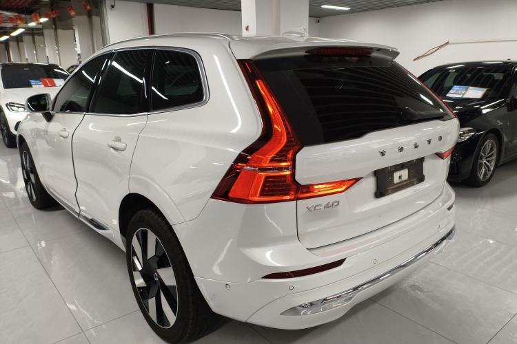 Used Volvo XC60 New Energy 2024 T8 Plug-in Hybrid Long-Range All-Wheel Drive Smart Luxury Edition Rear Left 45 Deg
