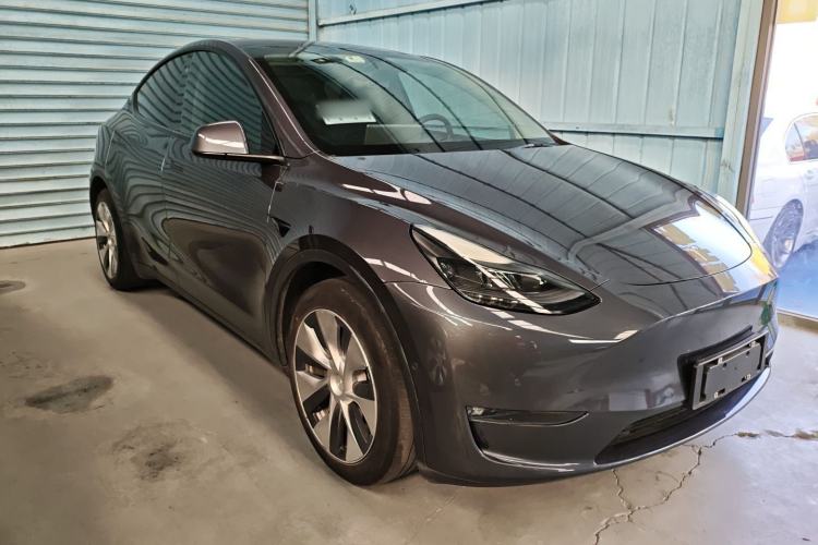 Used Tesla Model Y 2021 Long-Range All-Wheel-Drive Version