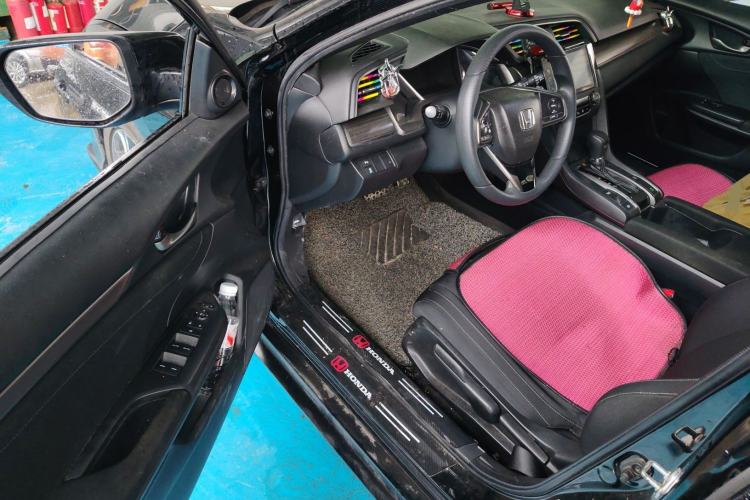 Used Honda Civic 2021 HATCHBACK 220TURBO CVT New Trendsetter