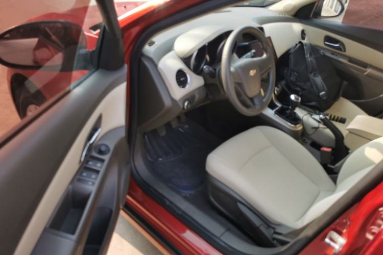 Used Chevrolet Cruze 2015 1.5L Classic SL MT