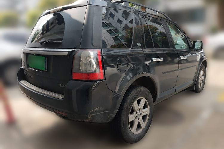 Used Land Rover Freelander 2 2011 2.2T SD4 SE Diesel Edition Rear Right 45 Deg