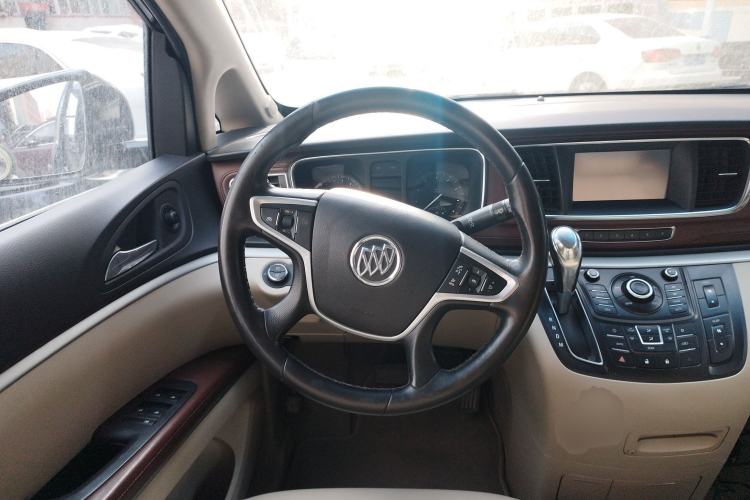 Used Buick GL8 2014 2.4L LT Luxury Business Executive Edition
