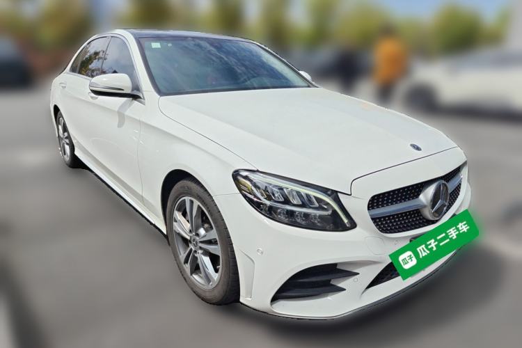 Used Mercedes-Benz C-Class 2021 C 200 L Fashion Edition Sport Version Front Right 45 Deg