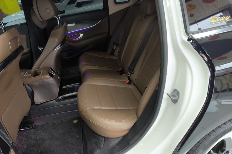 Used Mercedes-Benz E-Class 2019 E 300 L Sporty and Stylish Model
