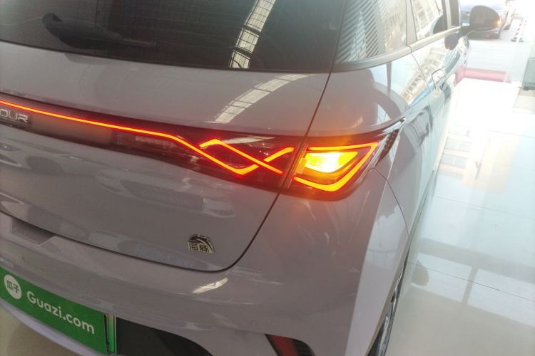 Used BYD Dolphin 2023 420 km Fashion Edition