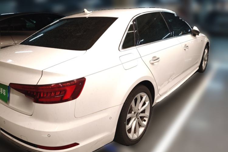 Used Audi A4L 2019 40 TFSI Fashion Edition China VI Emission Standard Rear Right 45 Deg