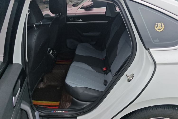 Used Volkswagen Lavida 2024 1.5L Automatic Starry Sky 5 Million Edition Left Rear Seat