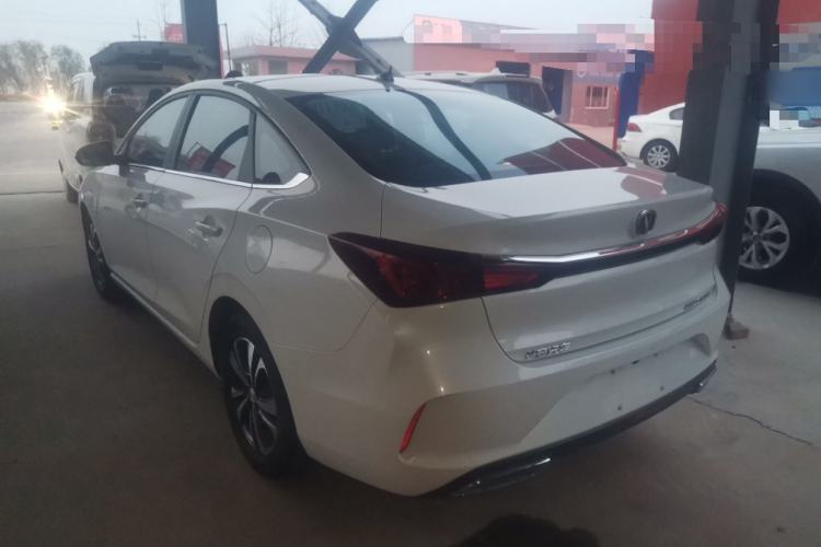 Used CHANGAN Eado 2021 PLUS 1.6L GDI Manual Luxury Model
