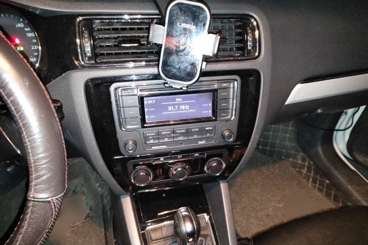 Used Volkswagen Sagitar 2015 1.6L Automatic Comfort Model