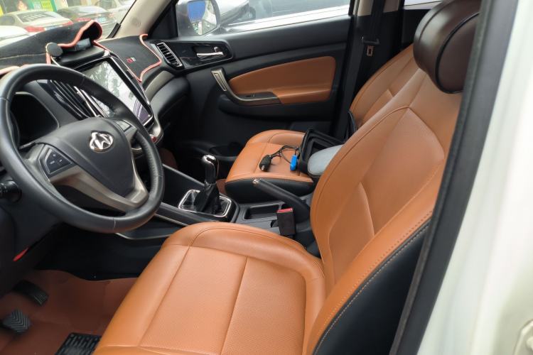 Used CHANGAN OSHAN CX70 2016 1.6L Manual Luxury Model
