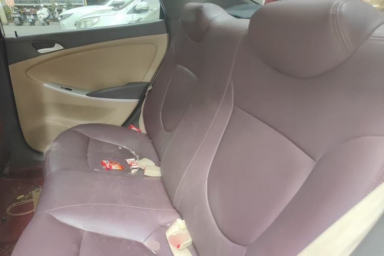 Used Hyundai Verna (older generation) 2010 Sedan 1.4L Automatic Comfort Model GS
