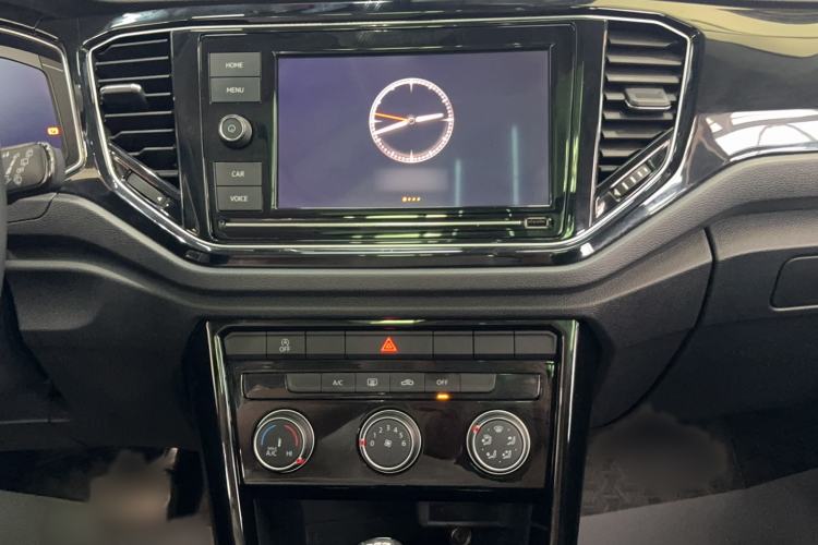 Used Volkswagen T-ROC 2020 280TSI DSG Two-Wheel Drive Comfort Version Audio And AC Panel