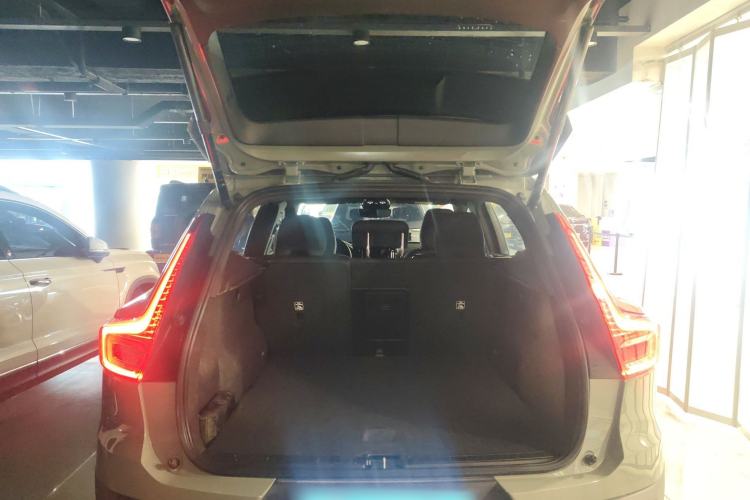 Used Volvo XC40 2023 B3 Zhiyuan Sport Edition Trunk