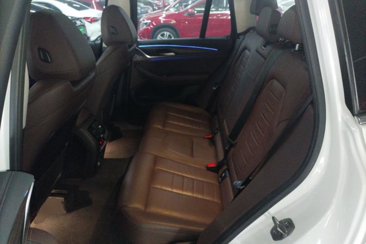 Used BMW X3 2018 xDrive28i Luxury Package China VI Emission Standard Left Rear Seat