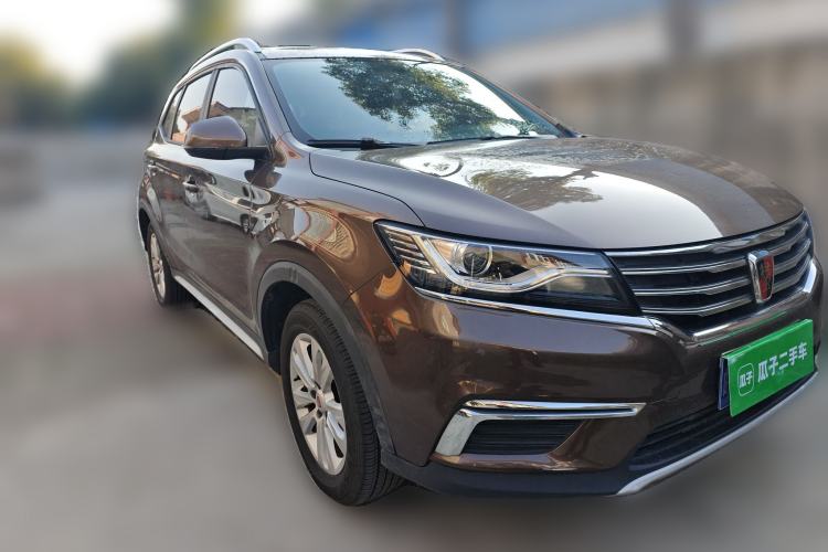 Used Roewe RX5 2016 Revised Version 20T Two-Wheel Drive Manual Transmission Luxury Edition

