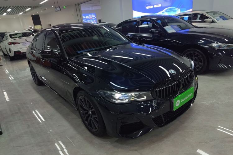 Used BMW 3 Series 2022 325i M Sport Night Edition Package Front Right 45 Deg