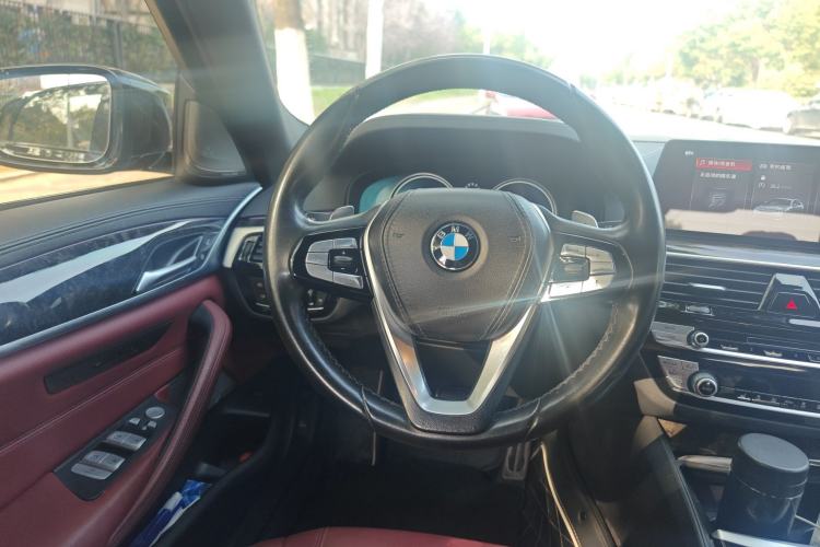 Used BMW 5 Series 2018 Restyled 530Li Leading Edition M Sport Package
