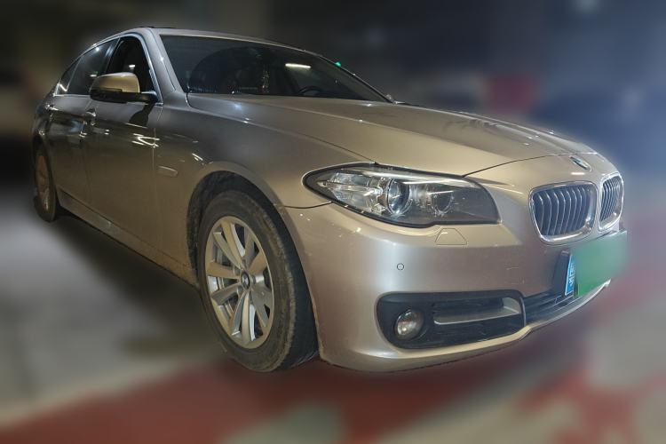 Used BMW 5 Series 2014 520Li Elegant Model

