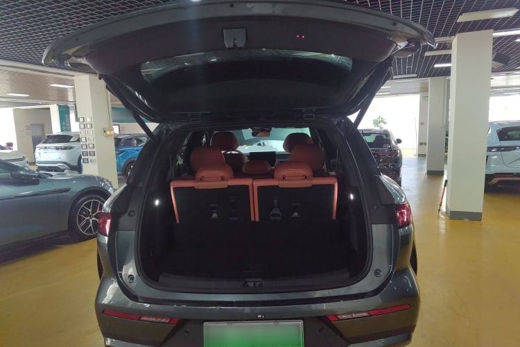 Used BYD Tang L 2025 DM 175KM Drone Player Edition