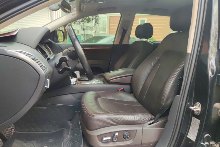 Used Audi Q7 2015 35 TFSI Sport Edition Left Front Seat