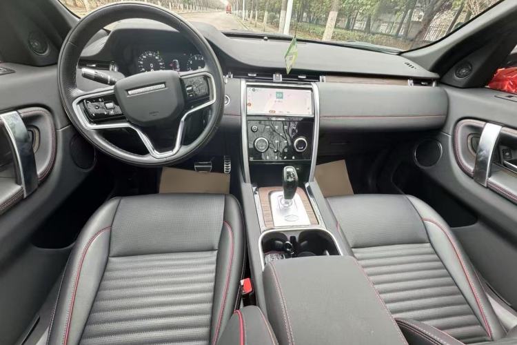 Used Land Rover Discovery Sport 2022 Revised Version 249 PS R-Dynamic S Performance Edition 5 Seats Interior 4