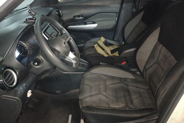 Used Nissan Kicks 2017 1.5L CVT Cool Enjoy Edition Left Front Seat