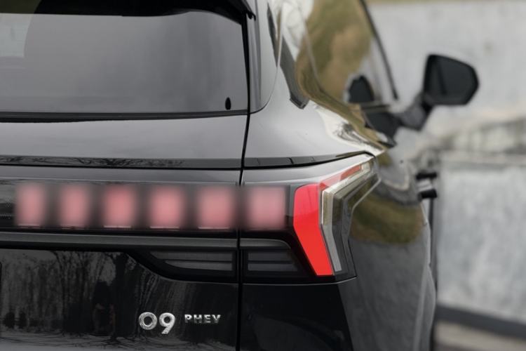 Used Lynk & Co 09 EM-P 2021 2.0T PHEV Ultra Six-Seater Exterior 5