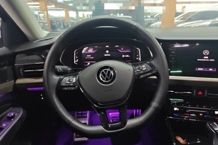 Used Volkswagen Passat 2021 330TSI Luxury Edition Steering Wheel