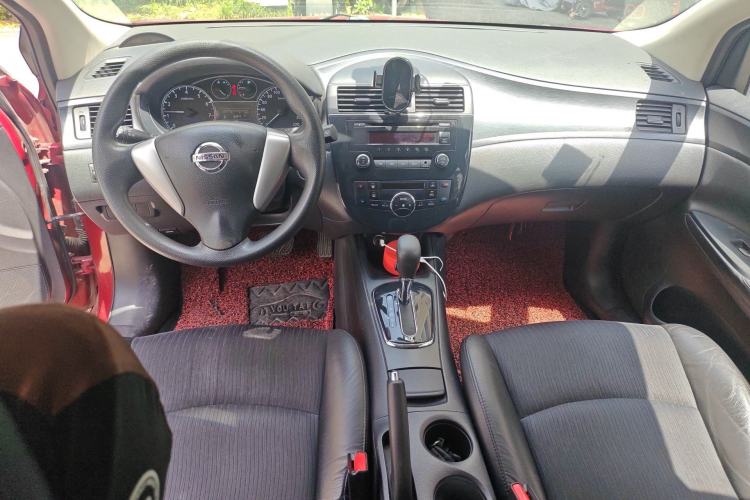 Used Nissan Tiida 2011 1.6L CVT Smart Version