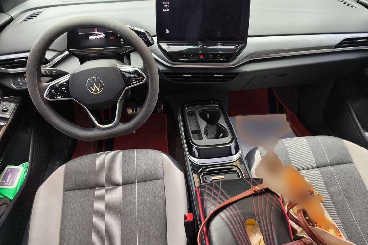 Used Volkswagen ID.4 CROZZ 2021 Long-Range PURE+ Two-Wheel Drive Version