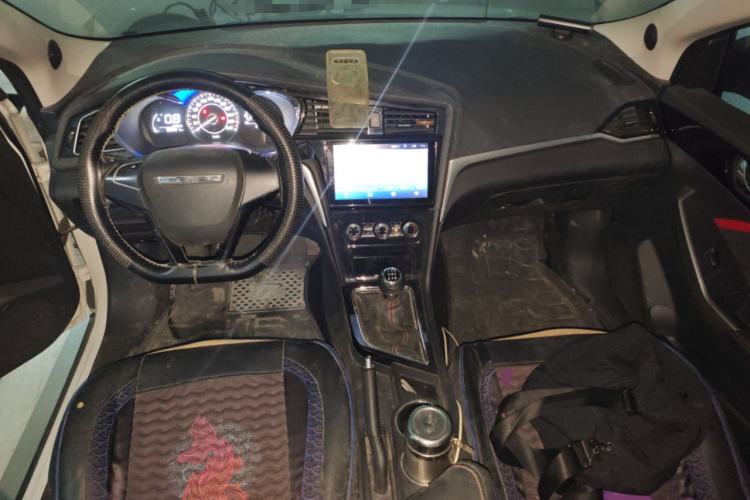 Used Venucia D60 2019 1.6L Entry Manual Fashion Edition