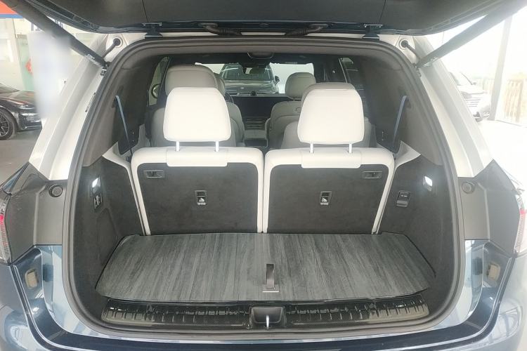 Used Hima AITO M9 2024 Range-Extended Ultra Version 42 kWh 6-Seater Model Trunk