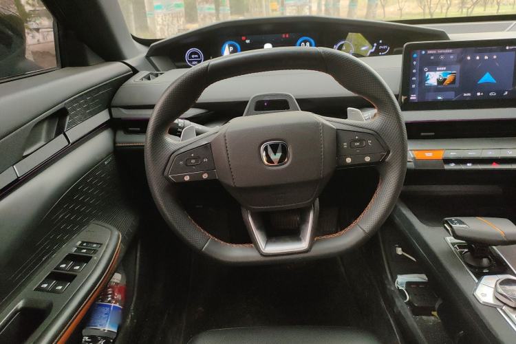 Used CHANGAN UNI-V 2022 1.5T Smart Navigation Version