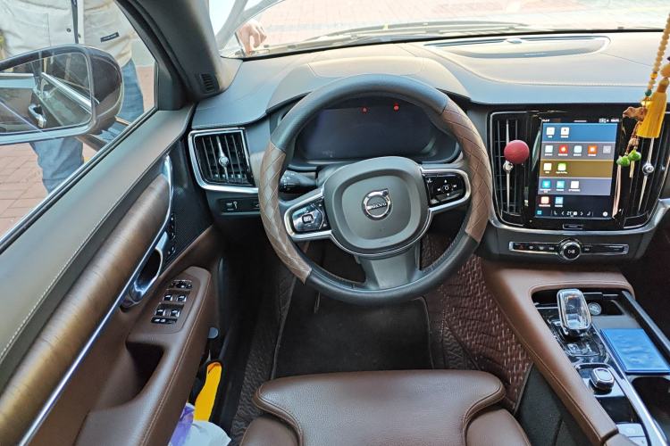 Used Volvo S90 2022 B5 Zhiyuan Luxury Edition