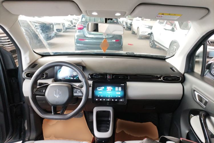 Used Leapmotor T03 2023 310 Lite Edition Center Console