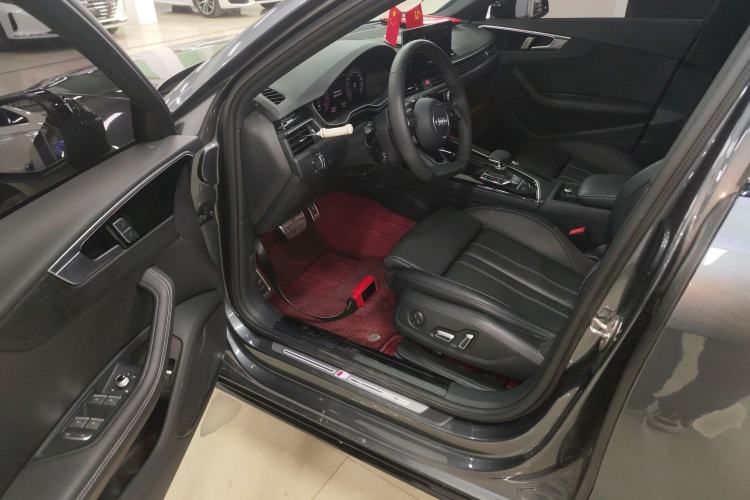 Used Audi A4L 2024 40 TFSI Luxury Dynamic Edition