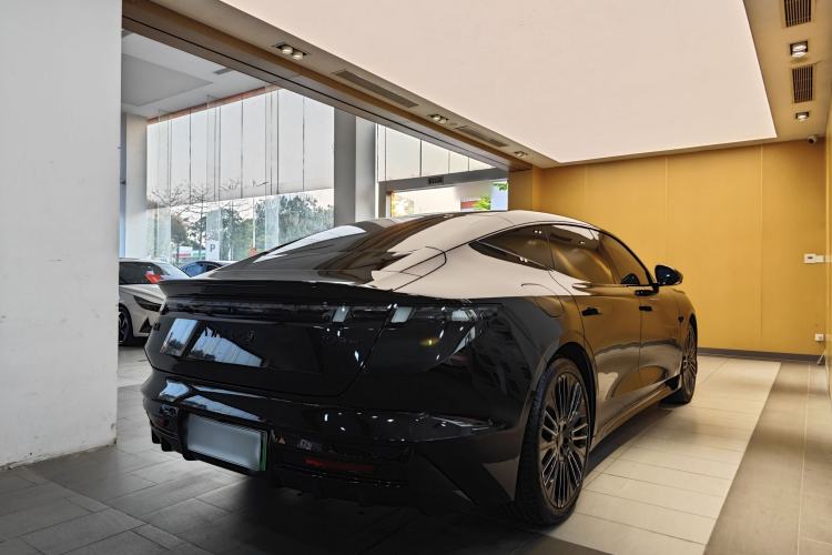 Used Lynk & Co Lynk & Co 10 EM-P 2025 Model 240 Four-Wheel Drive Ultra