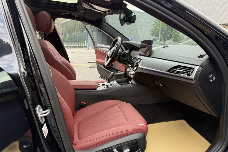 Used BMW 5 Series 2022 Restyled 530Li Leading Edition M Sport Package Interior 5