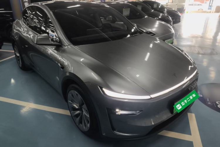 Used Tesla Model Y 2025 Rear-Wheel Drive First Edition
