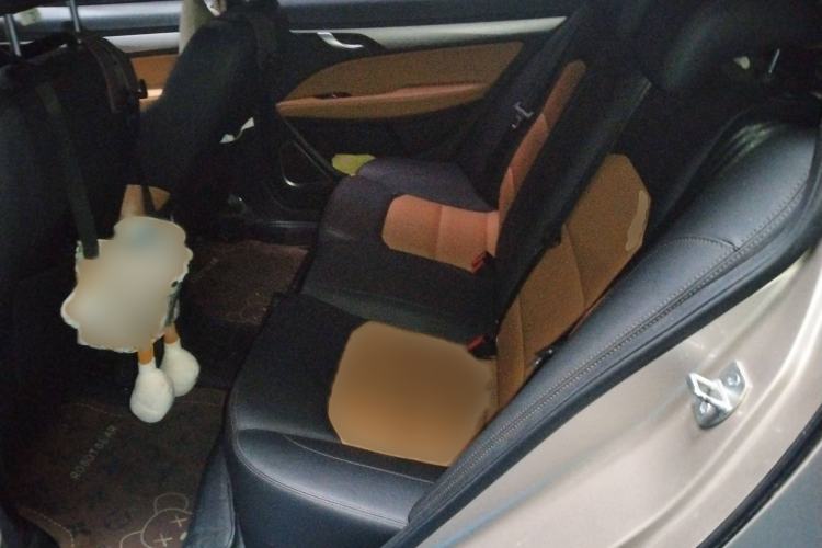 Used Geely Auto Vision S1 2018 1.4T CVT FENGXING Model Interior 4