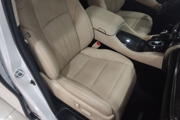 Used Toyota Vellfire 2020 Dual-Engine 2.5L HV Prestige Edition
