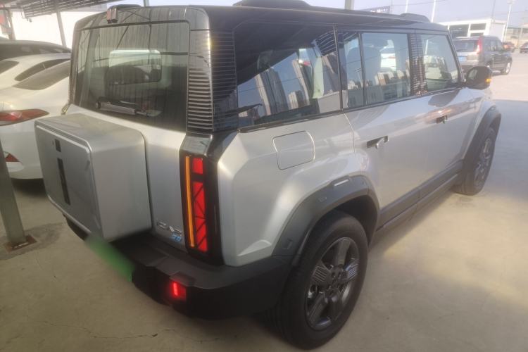 Used iCAR 03 2024 501km Two-Wheel Drive Long-Range Version Rear Right 45 Deg