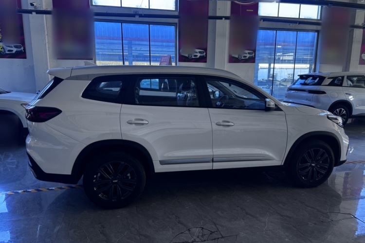 Used Chery Tiggo 8 2024 230TCI Automatic New Edition 7-Seater Exterior 2