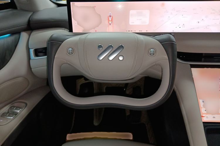 Used IM LS6 2023 Max Standard Edition
