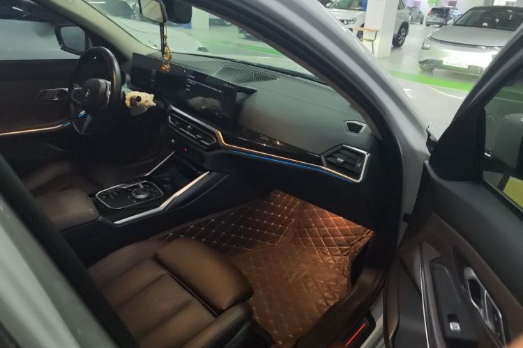 Used BMW i3 2022 eDrive 35 L
