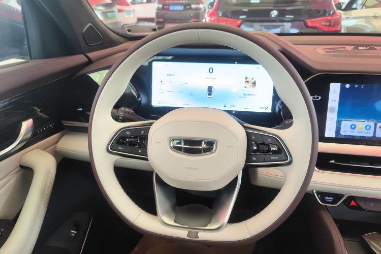 Used Geely Auto Monjaro L 2024 2.0TD High-Power Automatic Two-Wheel Drive Yunqi Version