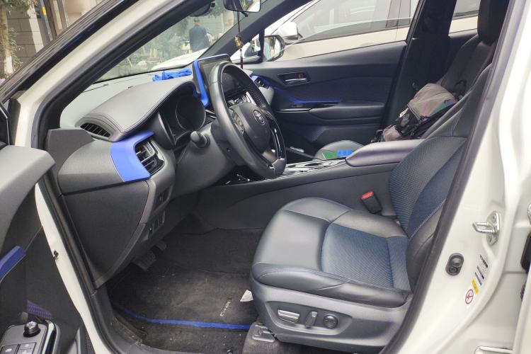 Used Toyota C-HR 2020 2.0L Luxury Edition Left Front Seat